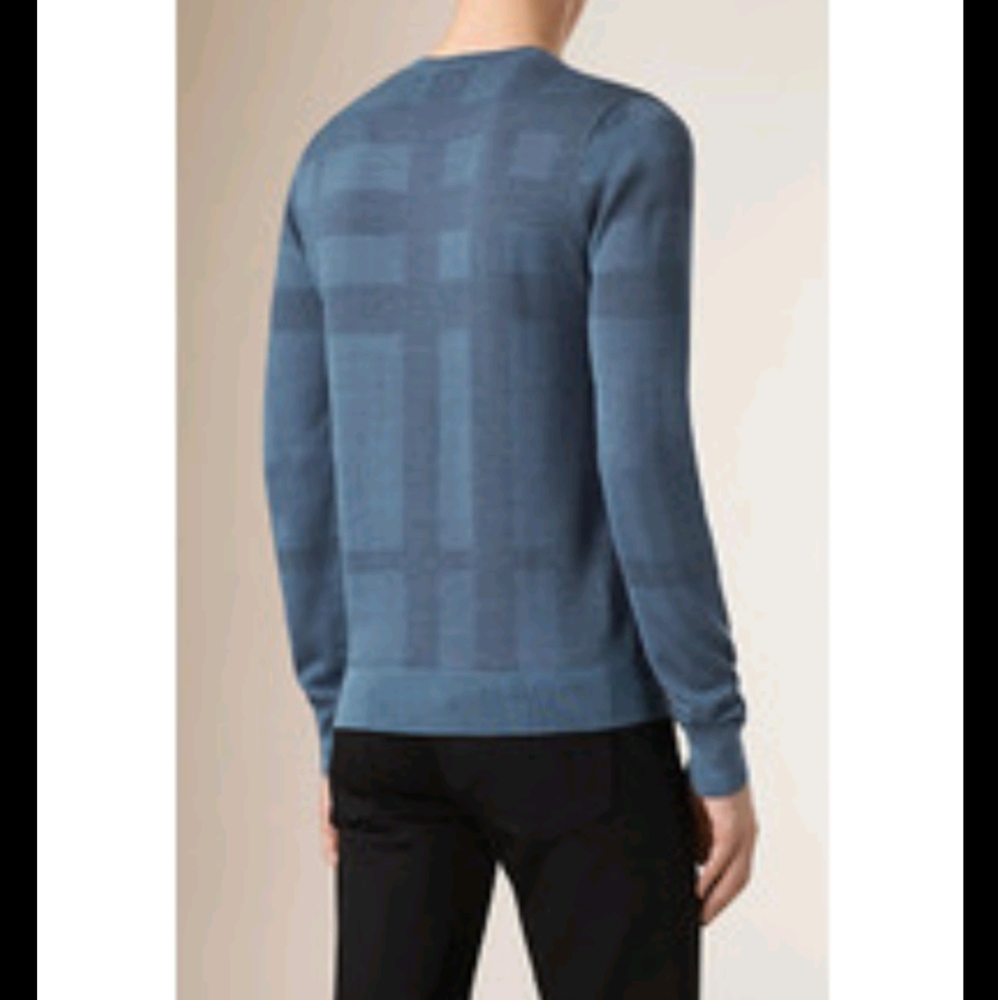 BURBERRY Silk Long Sleeve Sweater